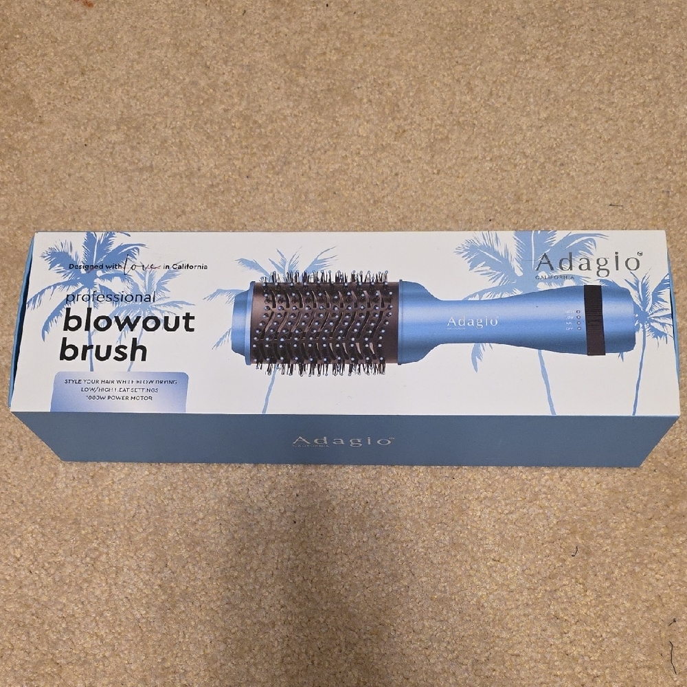 Adagio Blue Professional Blowout Brush